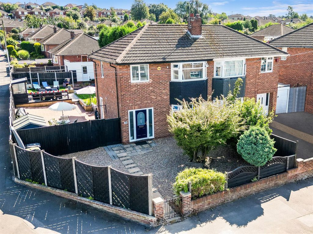 3 bed semidetached house for sale in Rolleston Drive, Arnold