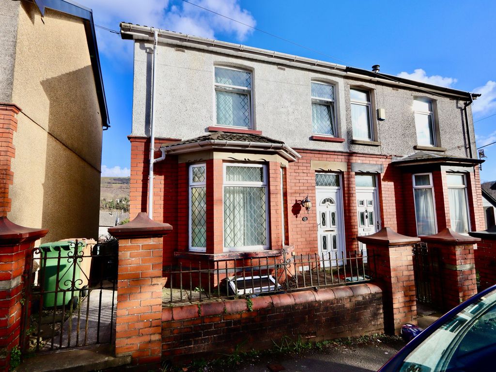 3 bed semidetached house for sale in Ashfield Road, Newbridge NP11, £