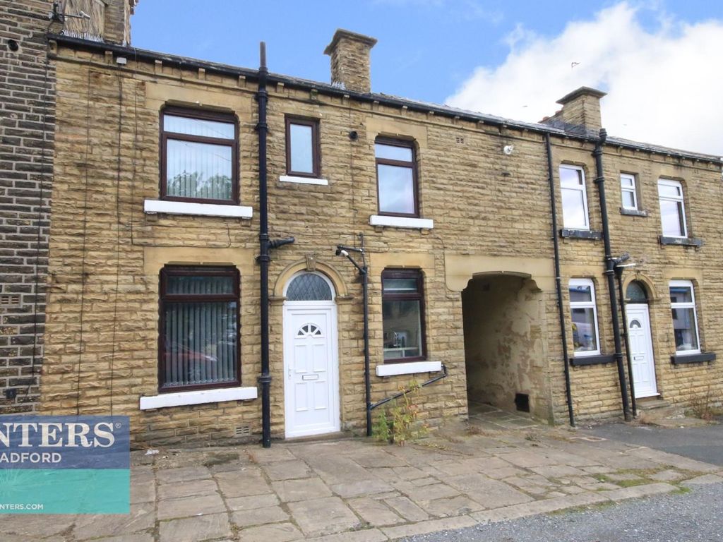 2 bed terraced house for sale in Bellshaw Street, Bradford BD8, £80,000