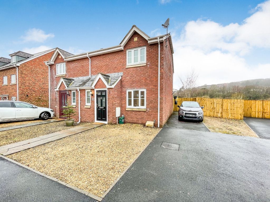 3 bed semidetached house for sale in Ffordd Cambria, Pontarddulais
