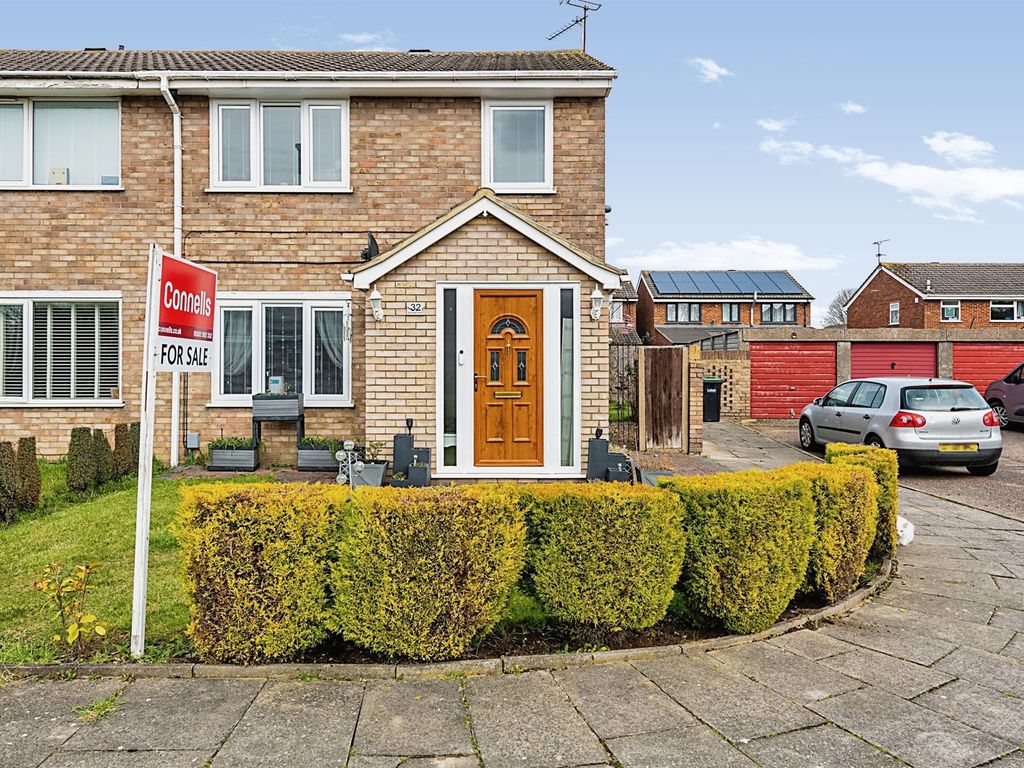 3 bed semidetached house for sale in Bembridge Gardens, Luton LU3 Zoopla
