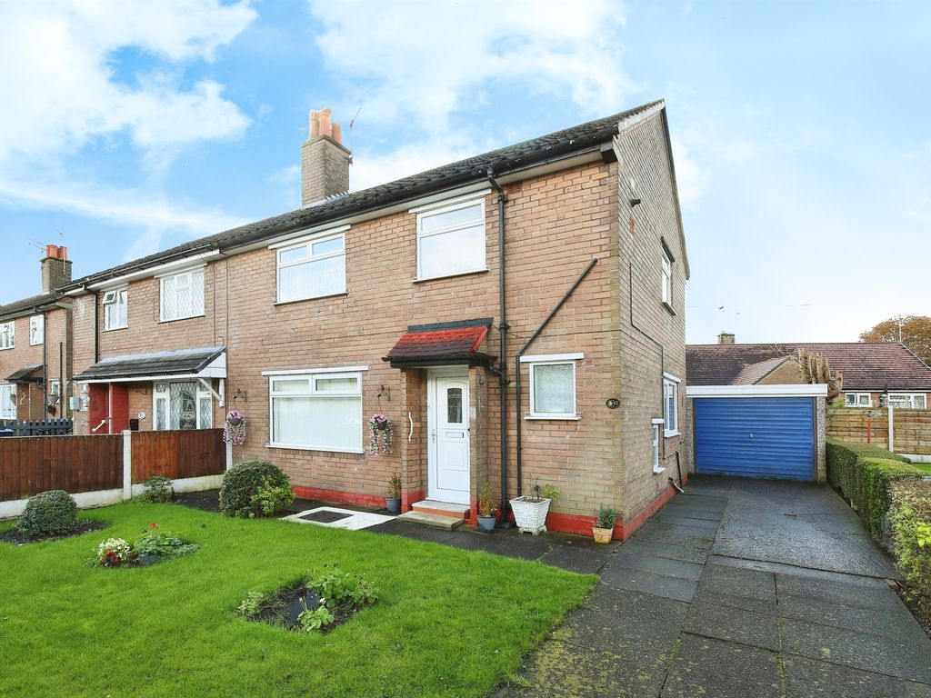 3 bed semidetached house for sale in Danefield Road, Northwich CW9, £