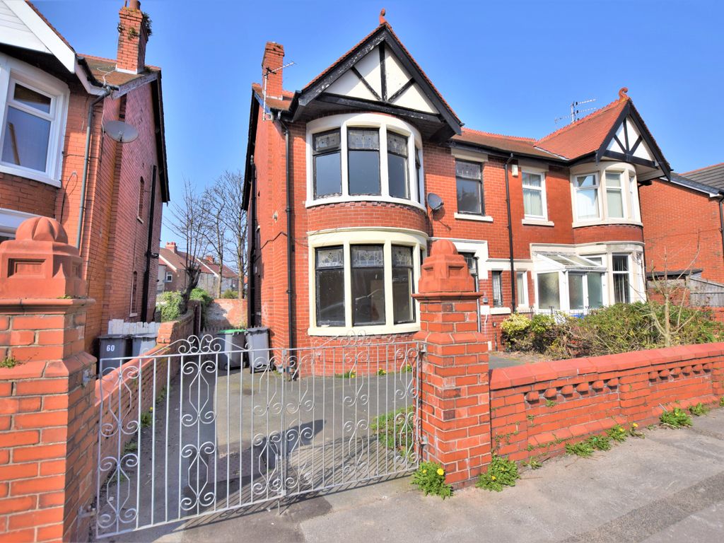 3 bed semidetached house for sale in Newton Drive, Blackpool FY3 Zoopla