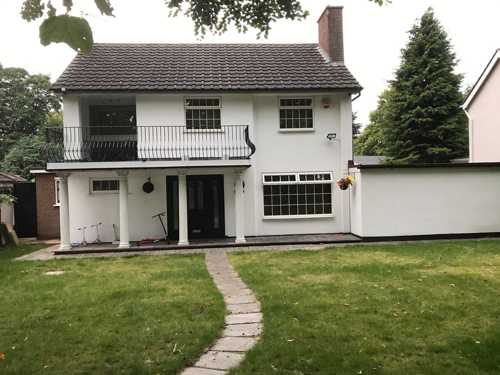 4 bed detached house to rent in Lillington Road, Leamington Spa CV32