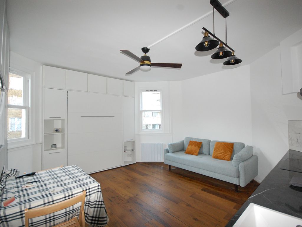 Gloucester Gardens London W2  