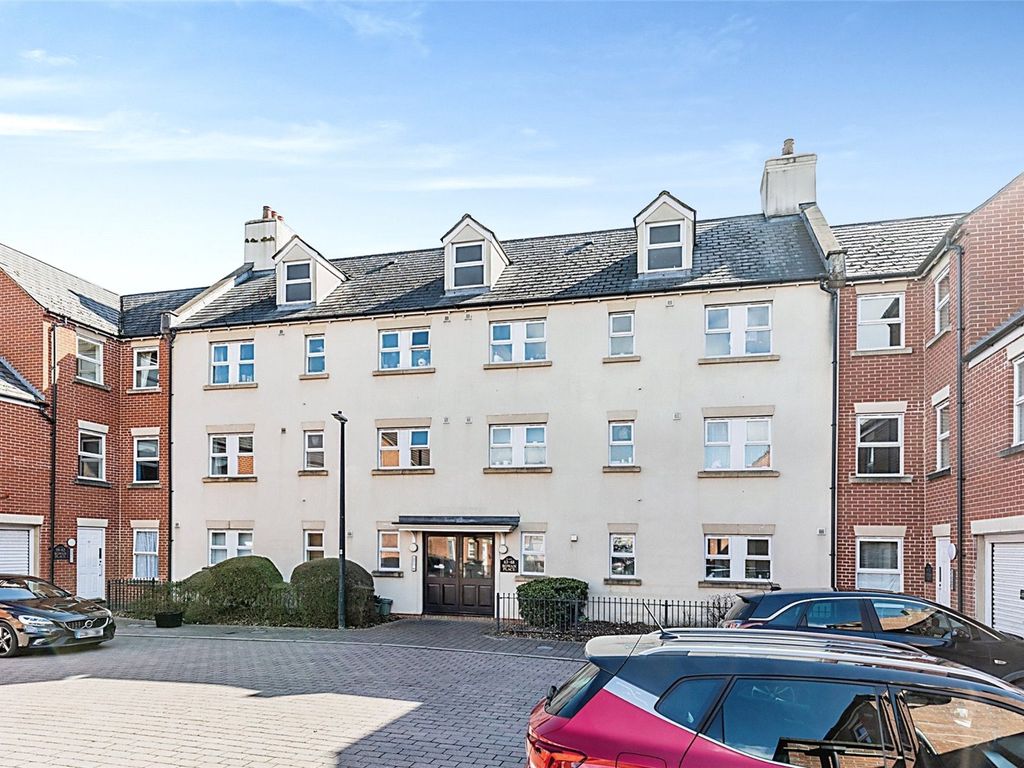 2 bed flat for sale in Rowan Place, WestonSuperMare, Somerset BS24