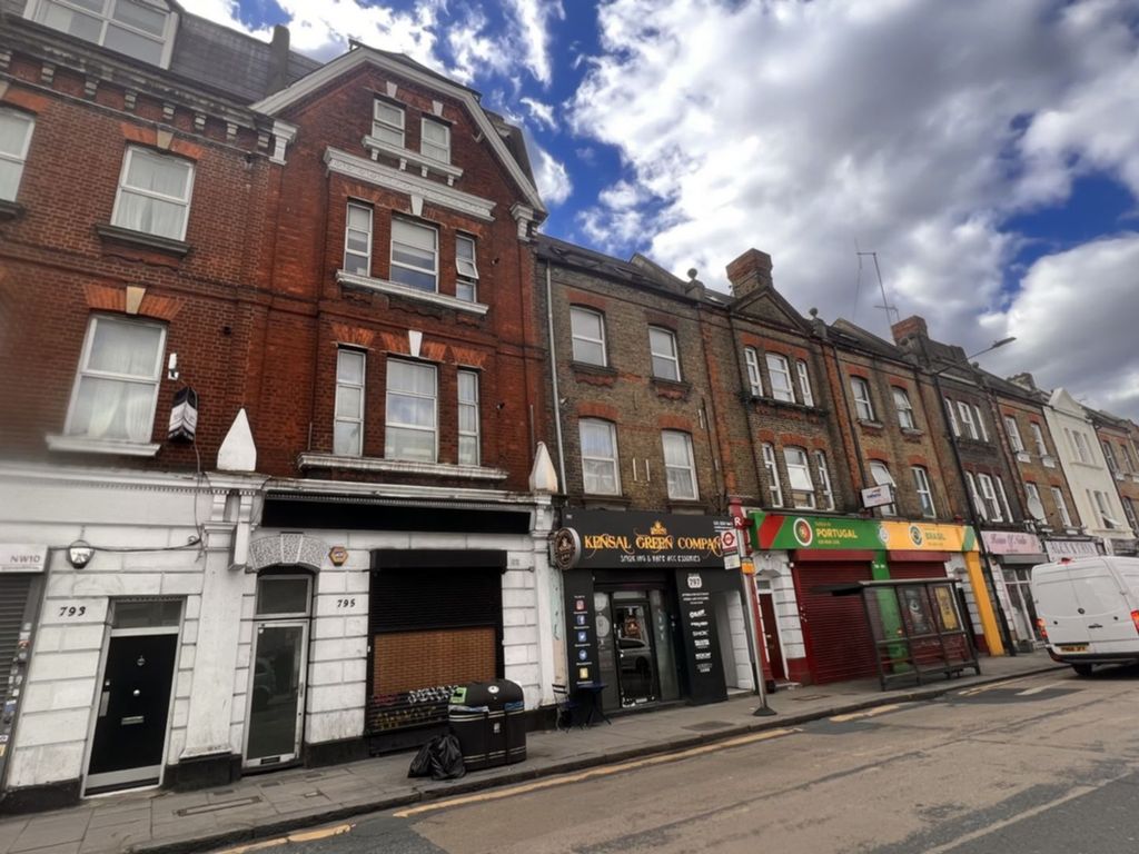 2 bed flat for sale in Harrow Road, Kensal Green NW10, £450,000 Zoopla