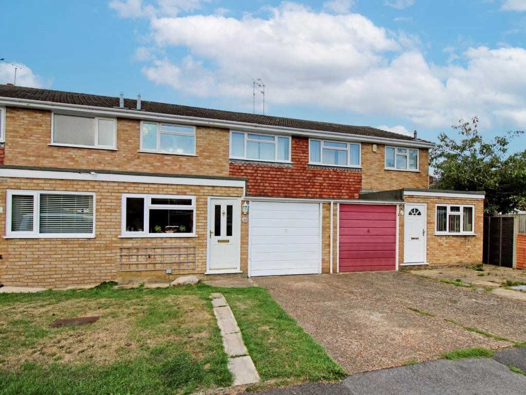 3 bed terraced house for sale in Cedar Avenue, Blackwater, Hampshire GU17 Zoopla