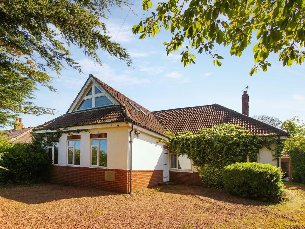 8 bed detached bungalow for sale in Mile Road, Widdrington, Morpeth