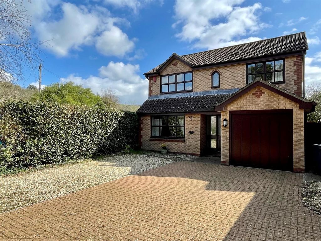 4 bed detached house for sale in Bleadon Mill, Bleadon, WestonSuper
