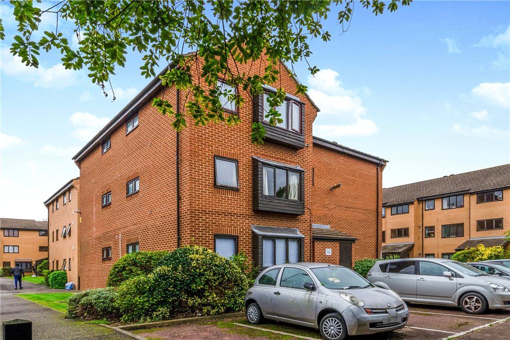 Studio to rent in Wilkinson Way, London W4, £1,200 pcm Zoopla