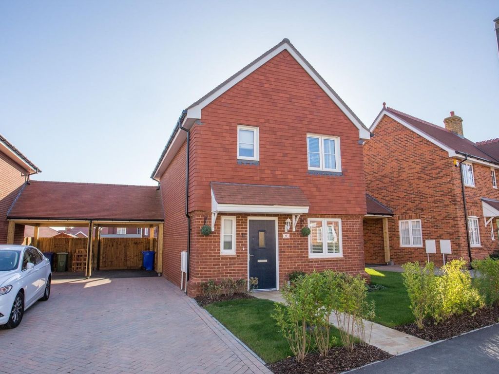 3 bed detached house for sale in Kings Drive, Faversham ME13 Zoopla
