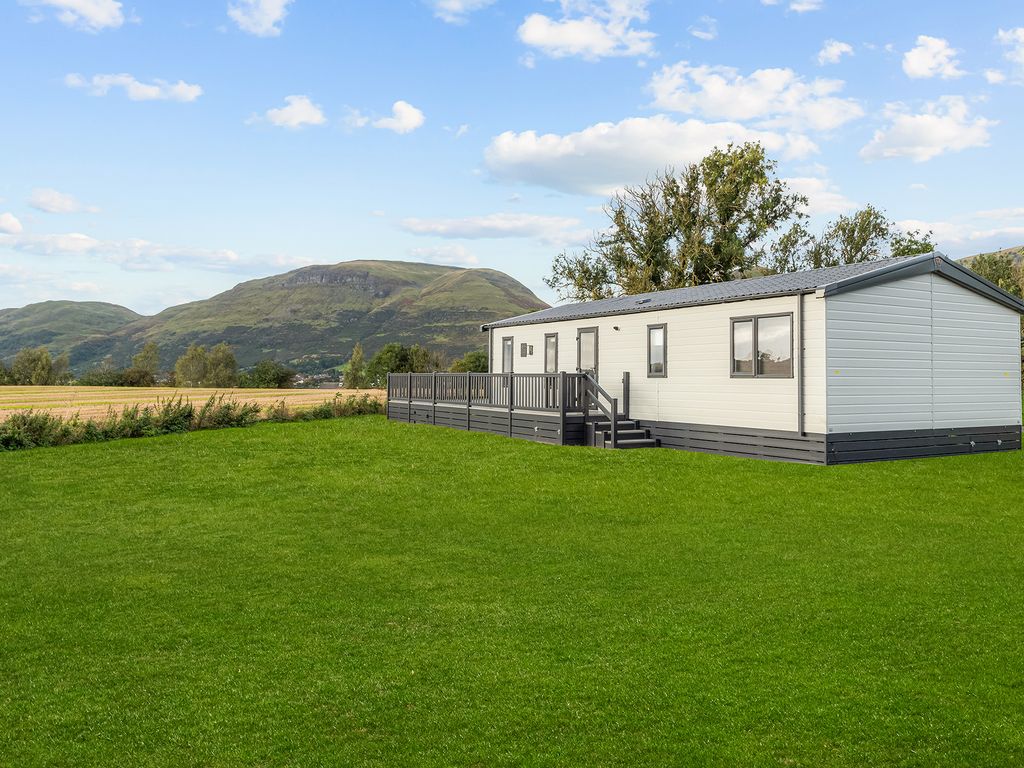 2 bed mobile/park home for sale in Faraday Lodge 1, Woods Caravan Park, Alva, Clackmannanshire