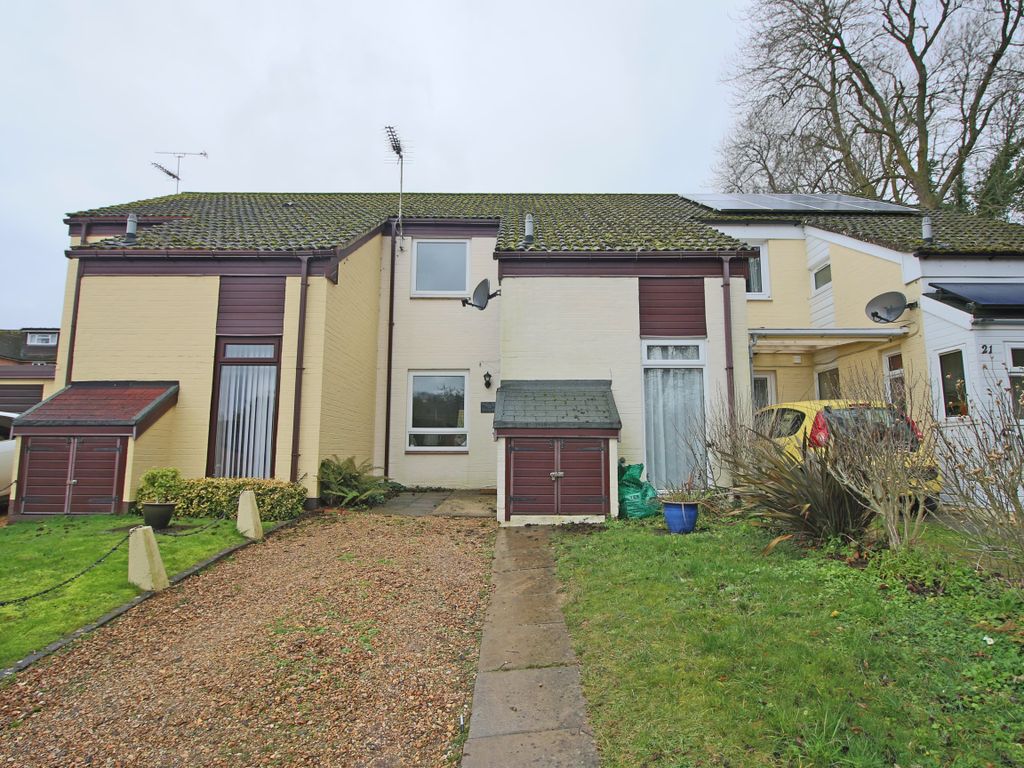 3 bed terraced house to rent in Trinity Rise, Andover, Hampshire SP11