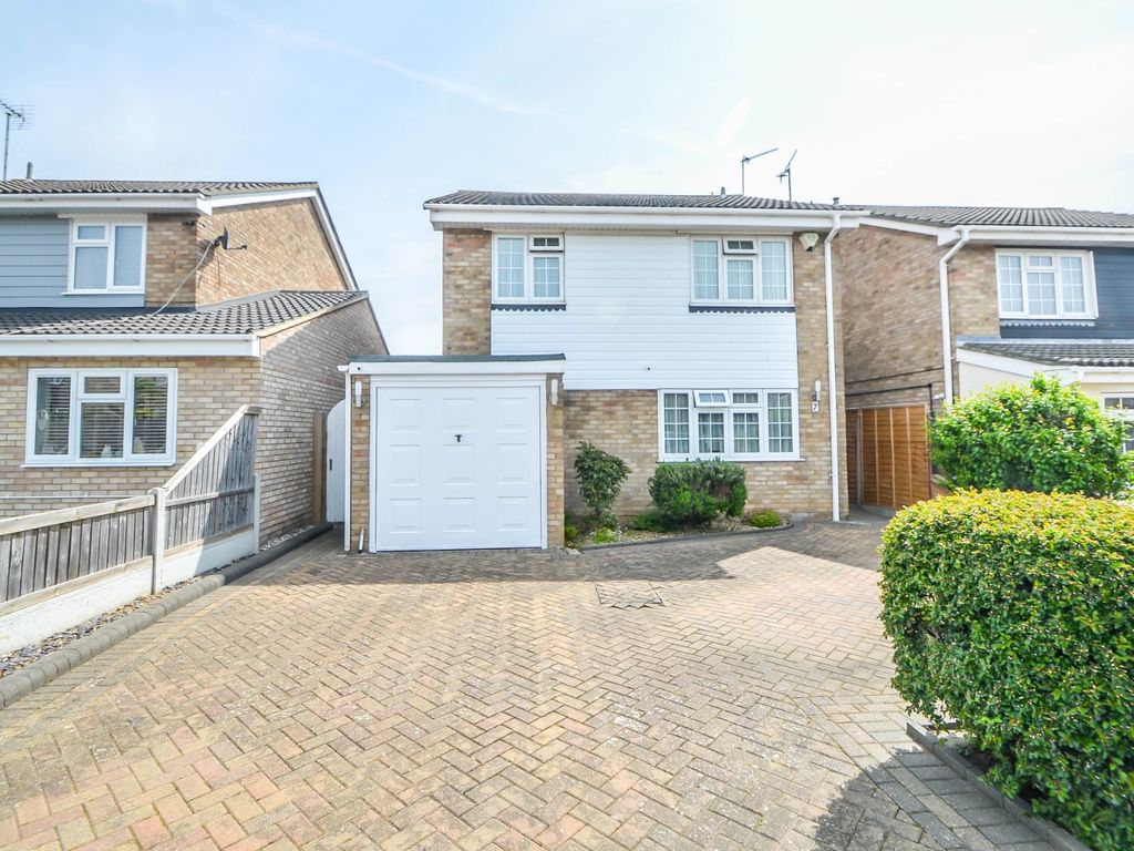 4 bed detached house for sale in Aylesbeare, Shoeburyness, SouthendOn