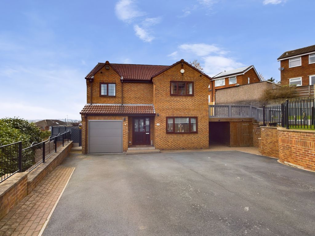 5 bed detached house for sale in Capas Heights Way, Heckmondwike WF16