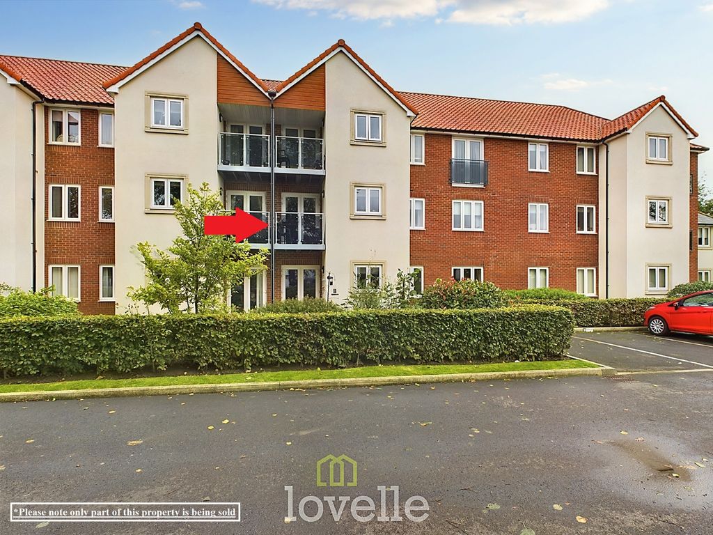 2 bed flat for sale in Taylors Avenue, Cleethorpes DN35, £260,000 Zoopla