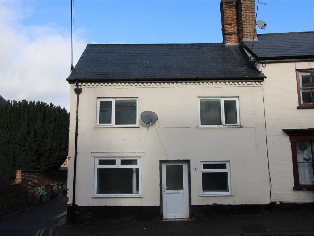 2 bed property to rent in Yonder Street, Ottery St. Mary EX11, £800 pcm