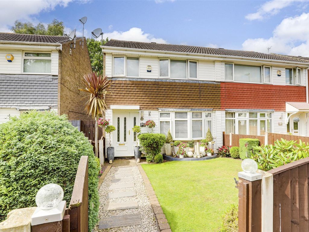 3 bed semidetached house for sale in Wilford Crescent West, The