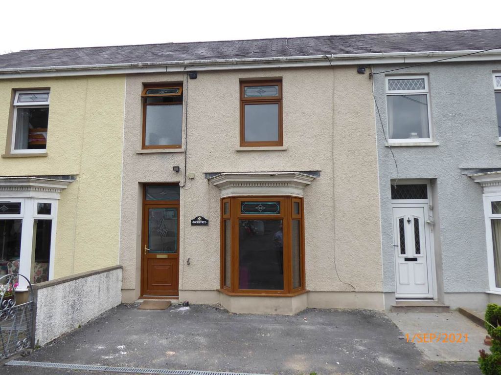 3 bed terraced house to rent in Station Road, Nantgaredig, Carmarthen