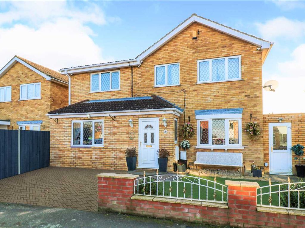 4 bed detached house for sale in Strahane Close, Brant Road, Lincoln