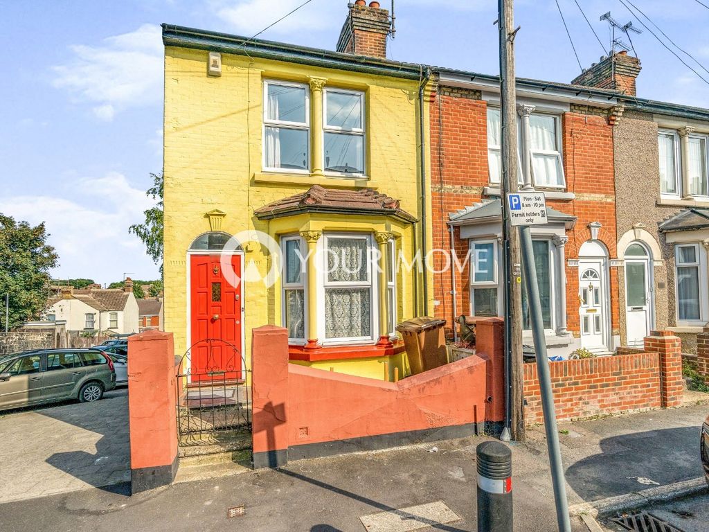 St. Georges Road, Gillingham, Kent ME7  