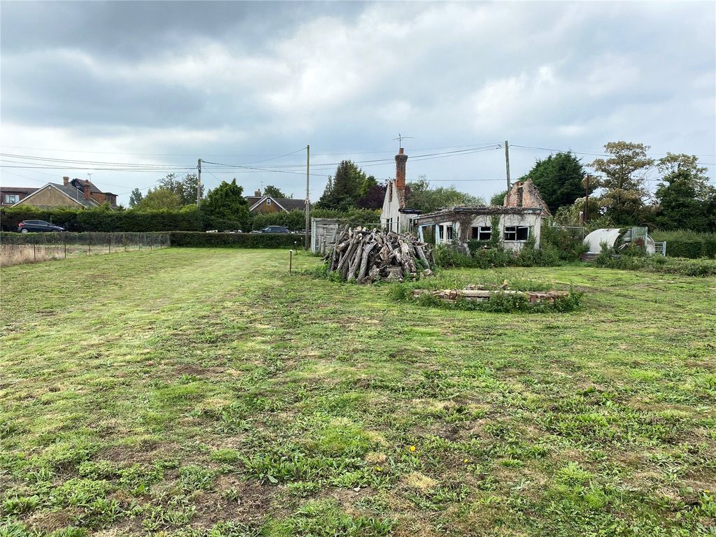 Land for sale in Maldon Road, Latchingdon CM3, £350,000 Zoopla