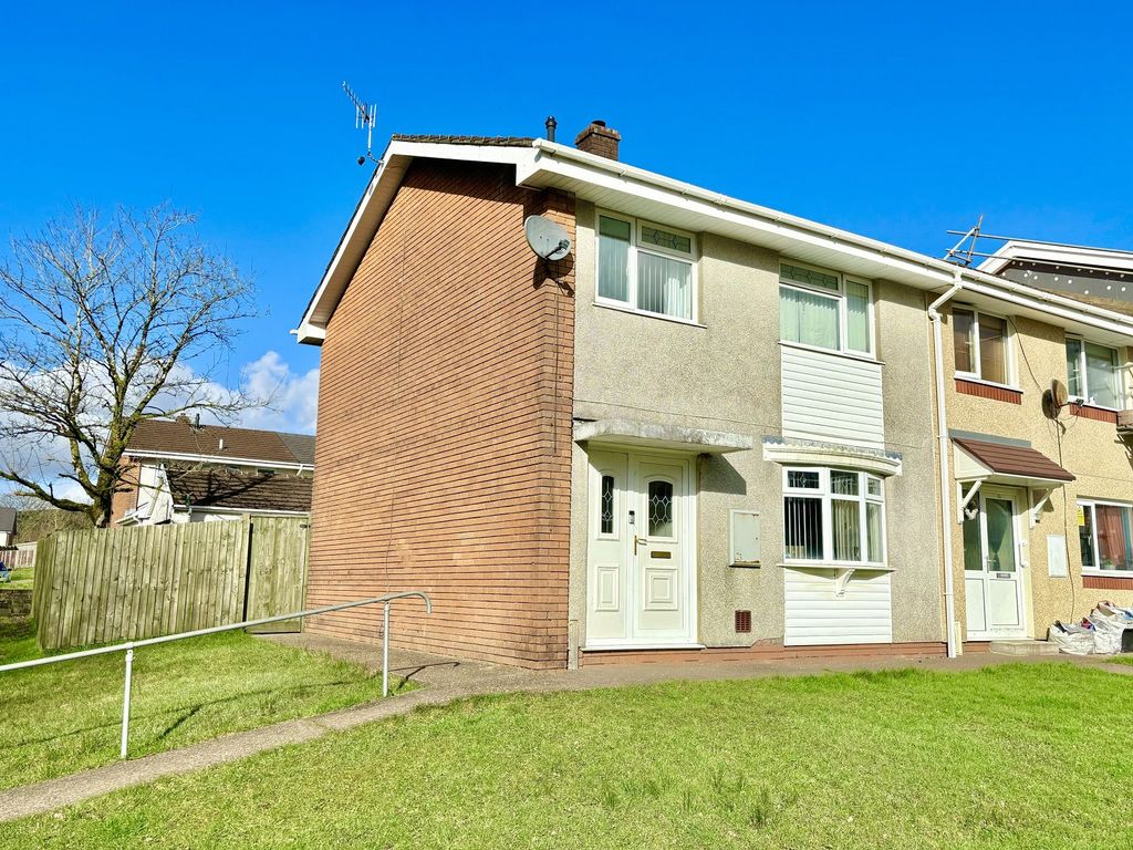 3 bed end terrace house for sale in Godre'r Fro, Pontardawe, Swansea