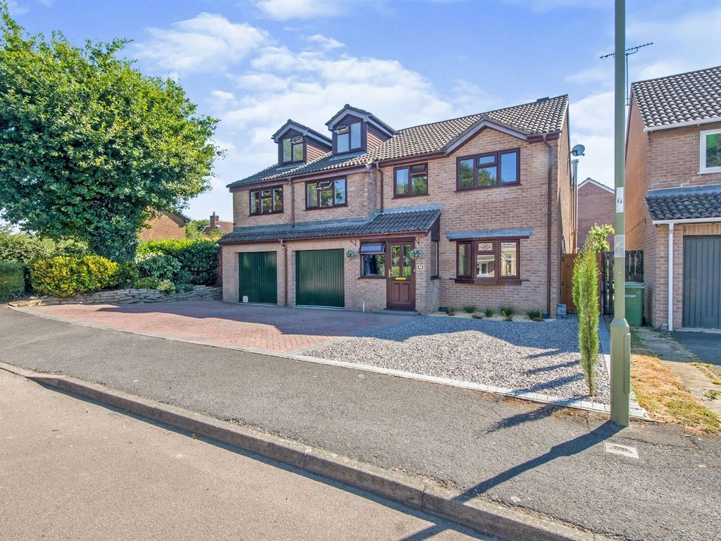 5 bed detached house for sale in Angelica Gardens, Horton Heath