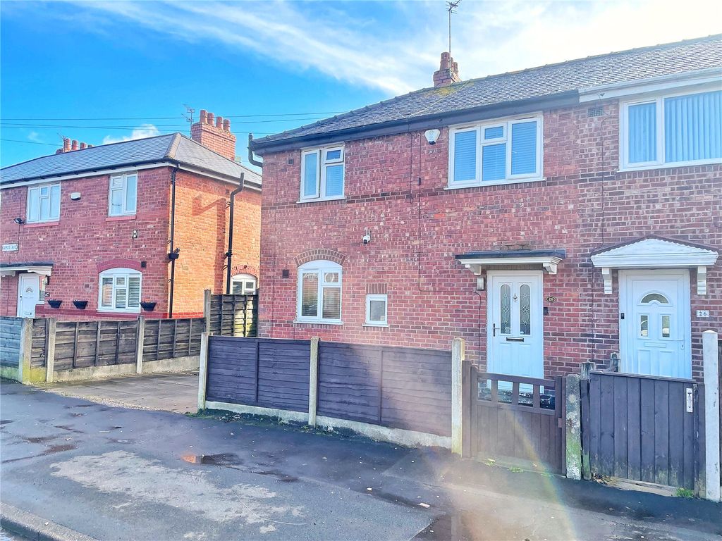 3 bed semidetached house for sale in Amos Avenue, Manchester, Greater