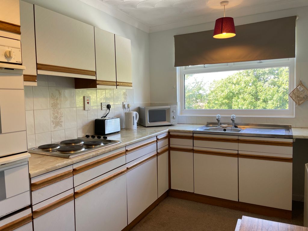 2 bed flat to rent in Lon Sutcliffe Lane, Gowerton, Swansea SA4, £695