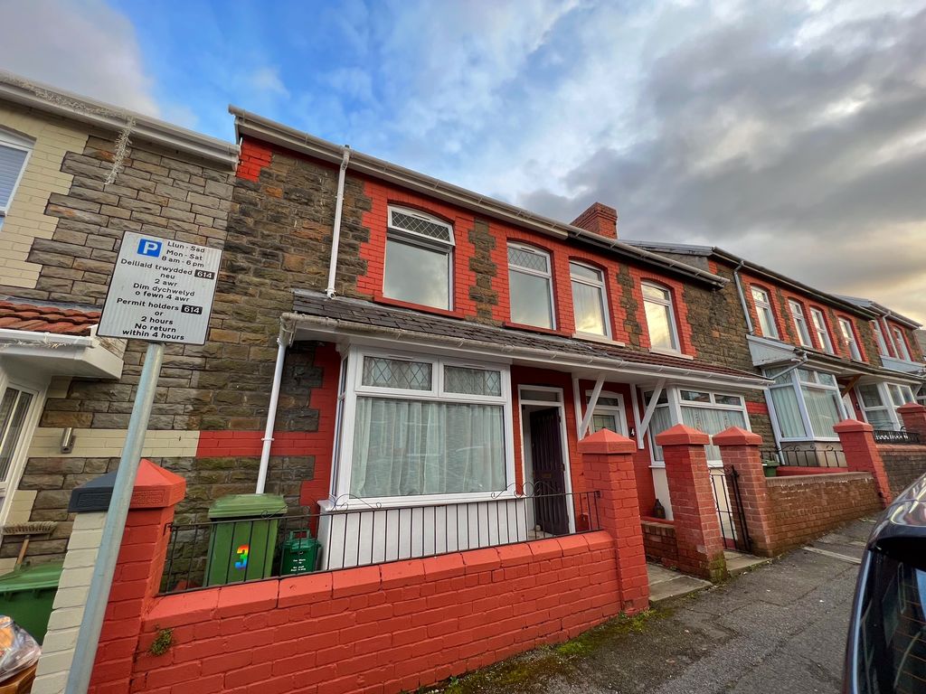 2 bed property to rent in Bethel Street, Pontypridd CF37 Zoopla
