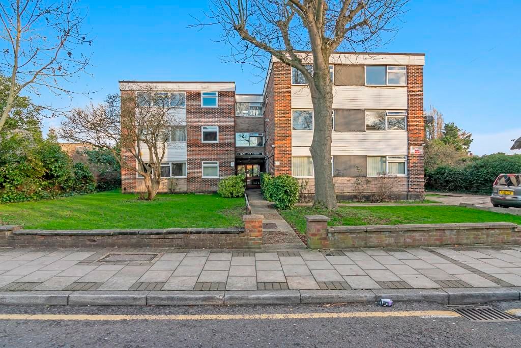 2 bed flat for sale in Slough Lane, London NW9, £329,950 Zoopla