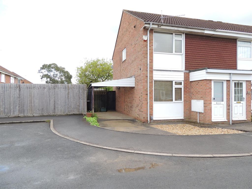 2 bed end terrace house to rent in Ferndale Avenue, Longwell Green