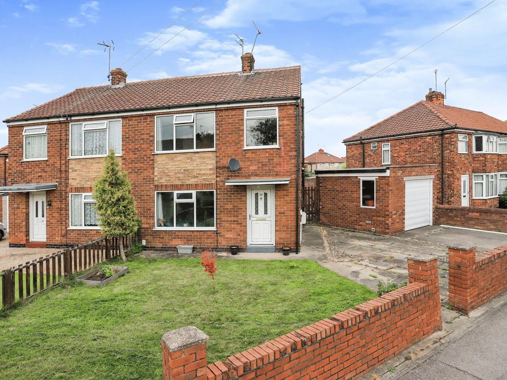 3 bed property for sale in Anthea Drive, Huntington, York YO31, £290,000 Zoopla