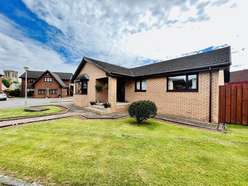 3 bed detached bungalow for sale in Gemmell Way, Stonehouse, Larkhall