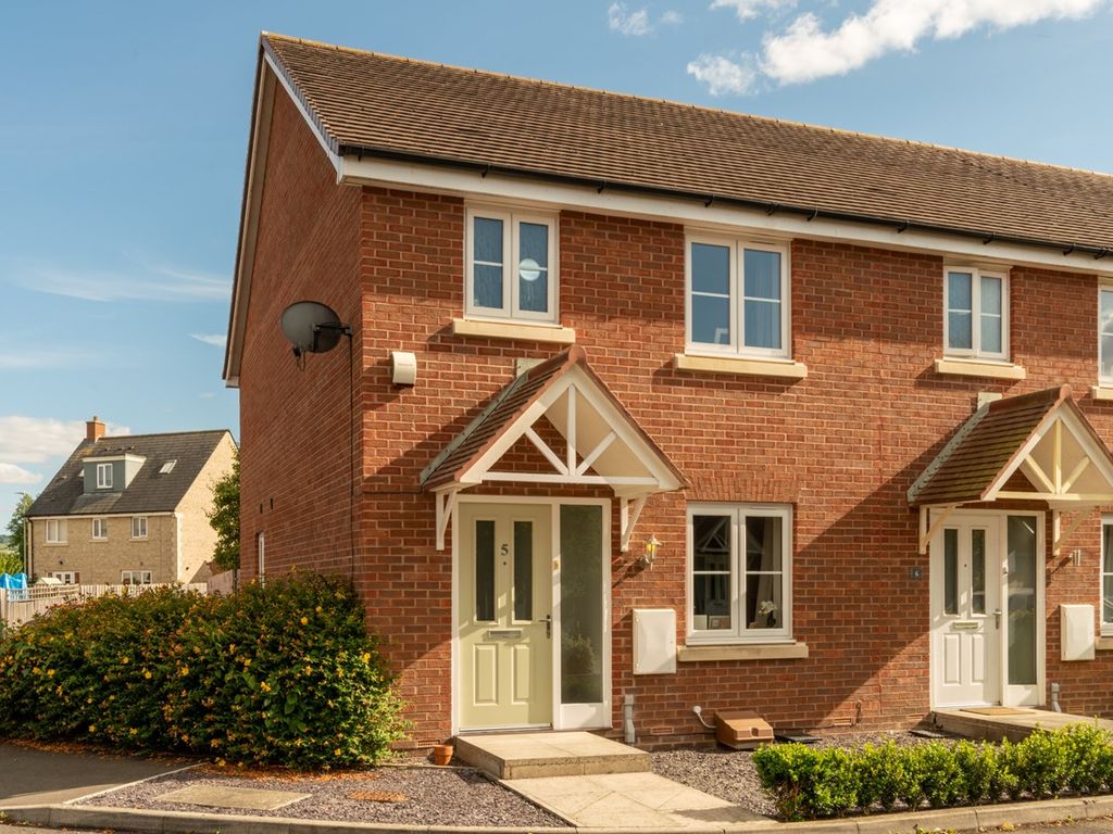 3 bed end terrace house for sale in Holst Grove, Hatherley, Cheltenham