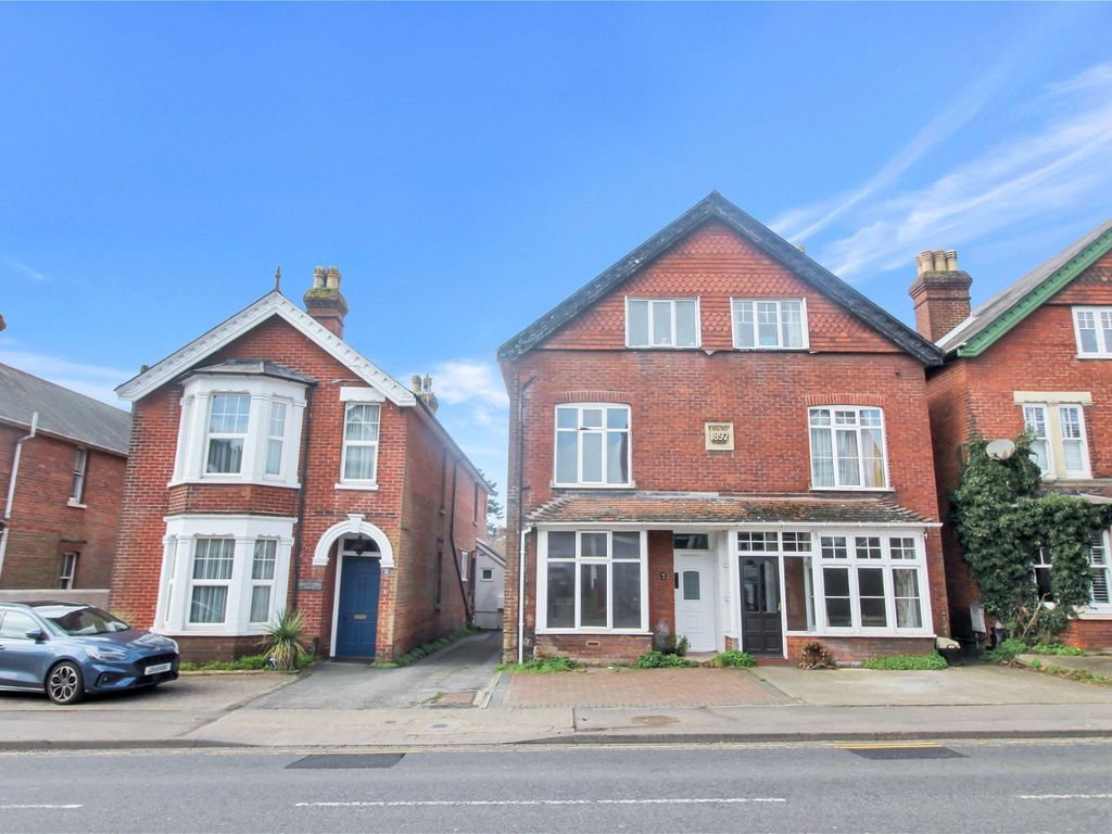7 bed semidetached house for sale in Castle Road, Salisbury SP1, £