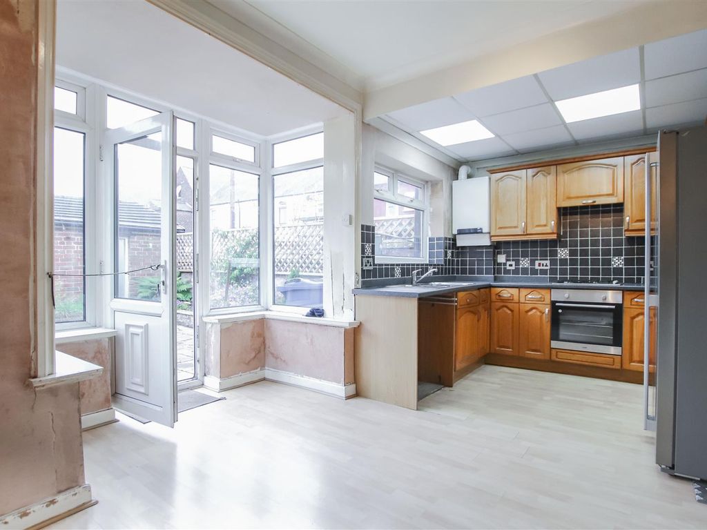 2 bed property for sale in Hampton Grove, Bury BL9 Zoopla