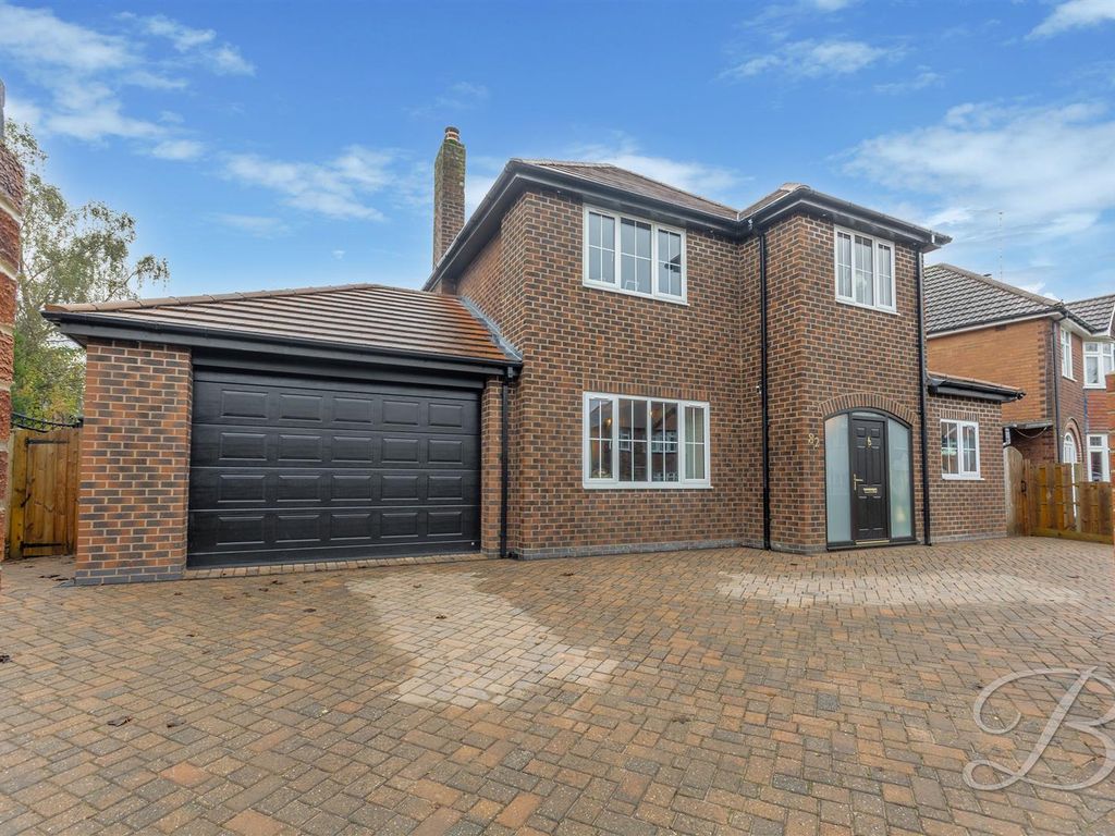 4 bed detached house for sale in Hillsway Crescent, Mansfield NG18, £