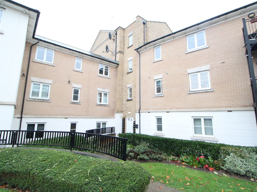 2 bed flat to rent in Propelair Way, Colchester CO4, £1,000 pcm Zoopla