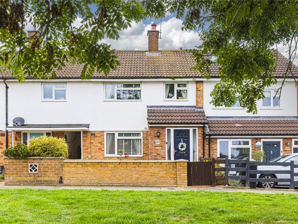3 bed terraced house for sale in Cherry Orchard, Hemel Hempstead