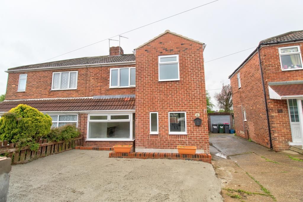 3 bed semidetached house to rent in 42 Myrtle Crescent, Wickersley
