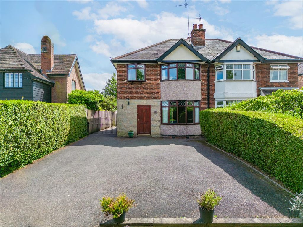 3 bed semidetached house for sale in Uttoxeter Road, Mickleover, Derby