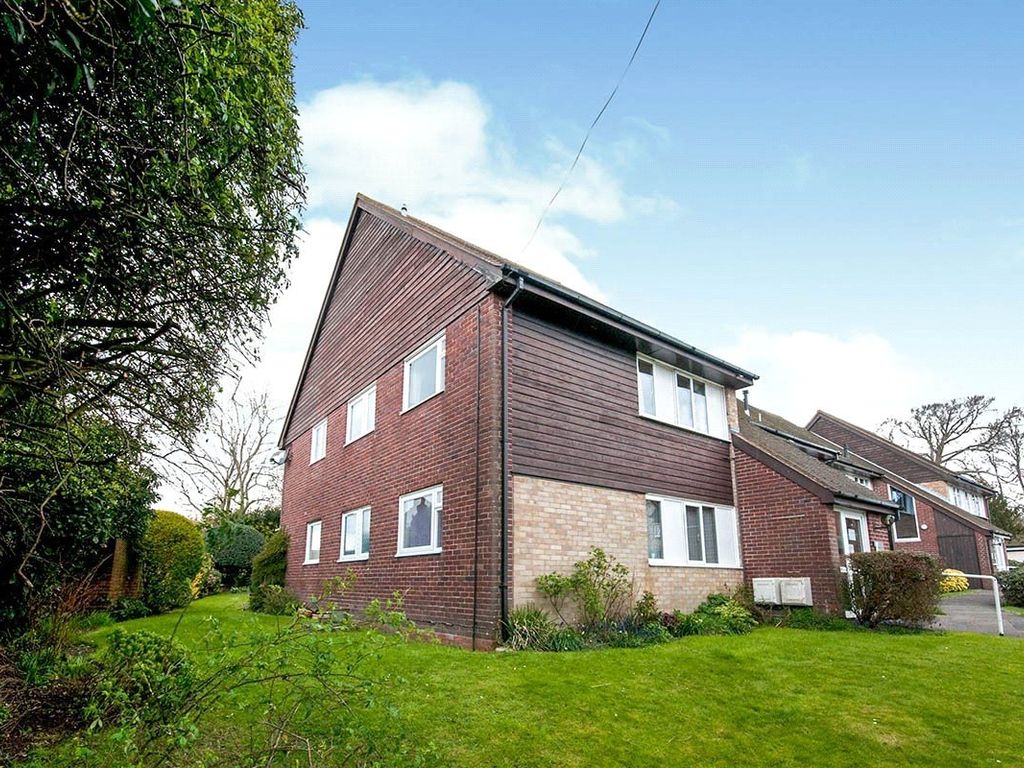 2 bed flat for sale in Vicarage Close, Ringmer, Lewes, East Sussex BN8