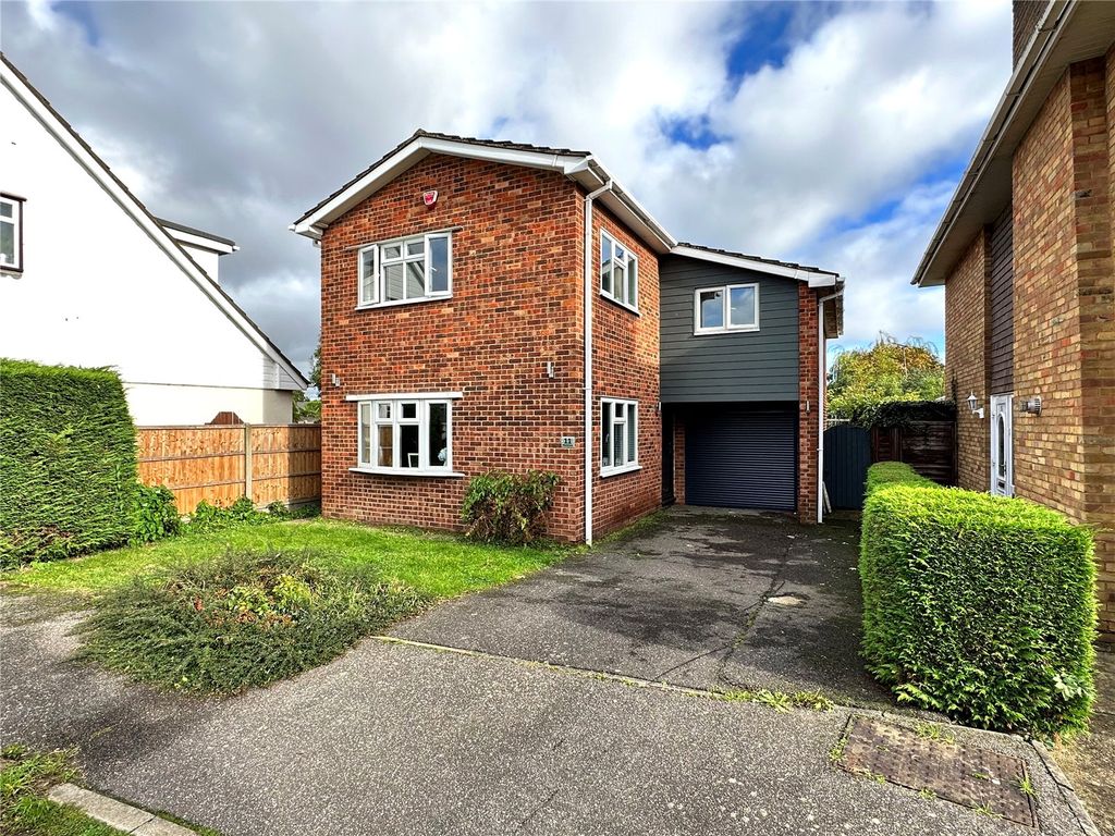 4 bed detached house for sale in Mentmore, Langdon Hills, Basildon