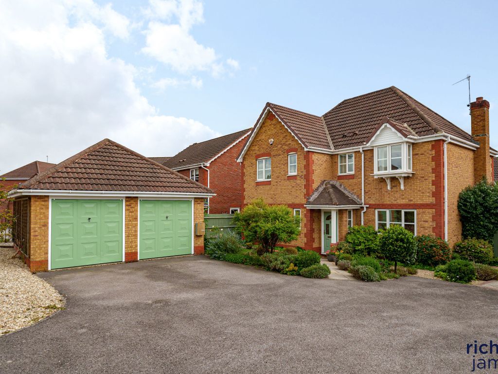 4 bed detached house for sale in Queen Elizabeth Drive, Taw Hill