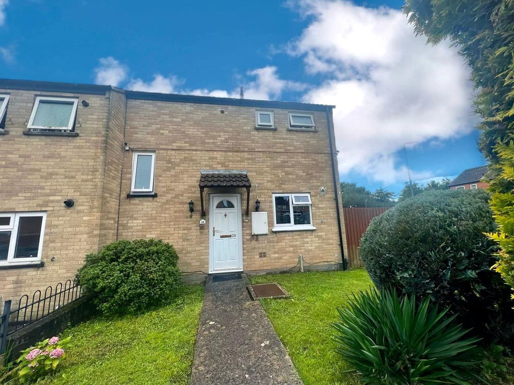 2 bed property to rent in Rogerstone Close, St. Mellons, Cardiff CF3, £