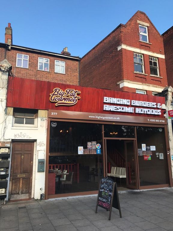 2 bed flat to rent in Lewisham High Street, London SE13, £1,600 pcm