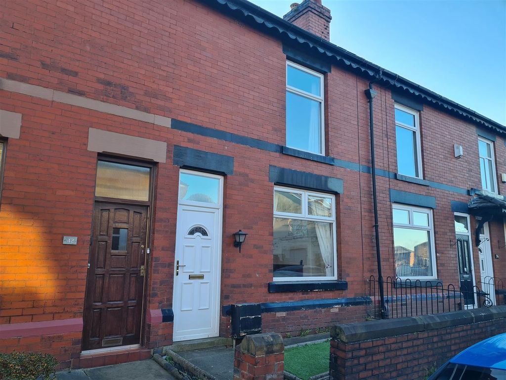 3 bed terraced house to rent in Chesham Road, Bury BL9, £950 pcm Zoopla